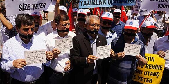 No word on Turkish hostages, Davutoğlu eyes Prime Ministry – Today’s Zaman